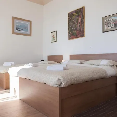 Iveta - Two-bedroom With Terrace And Sea View Daire *