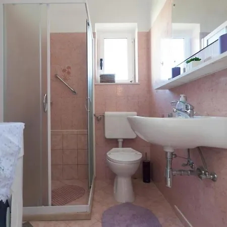 Iveta - Two-bedroom With Terrace And Sea View *